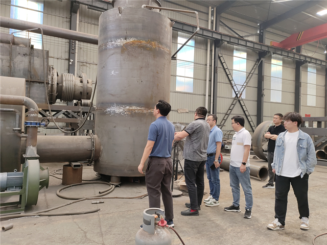 鋰電池裂解爐實地考察,客戶大贊環保